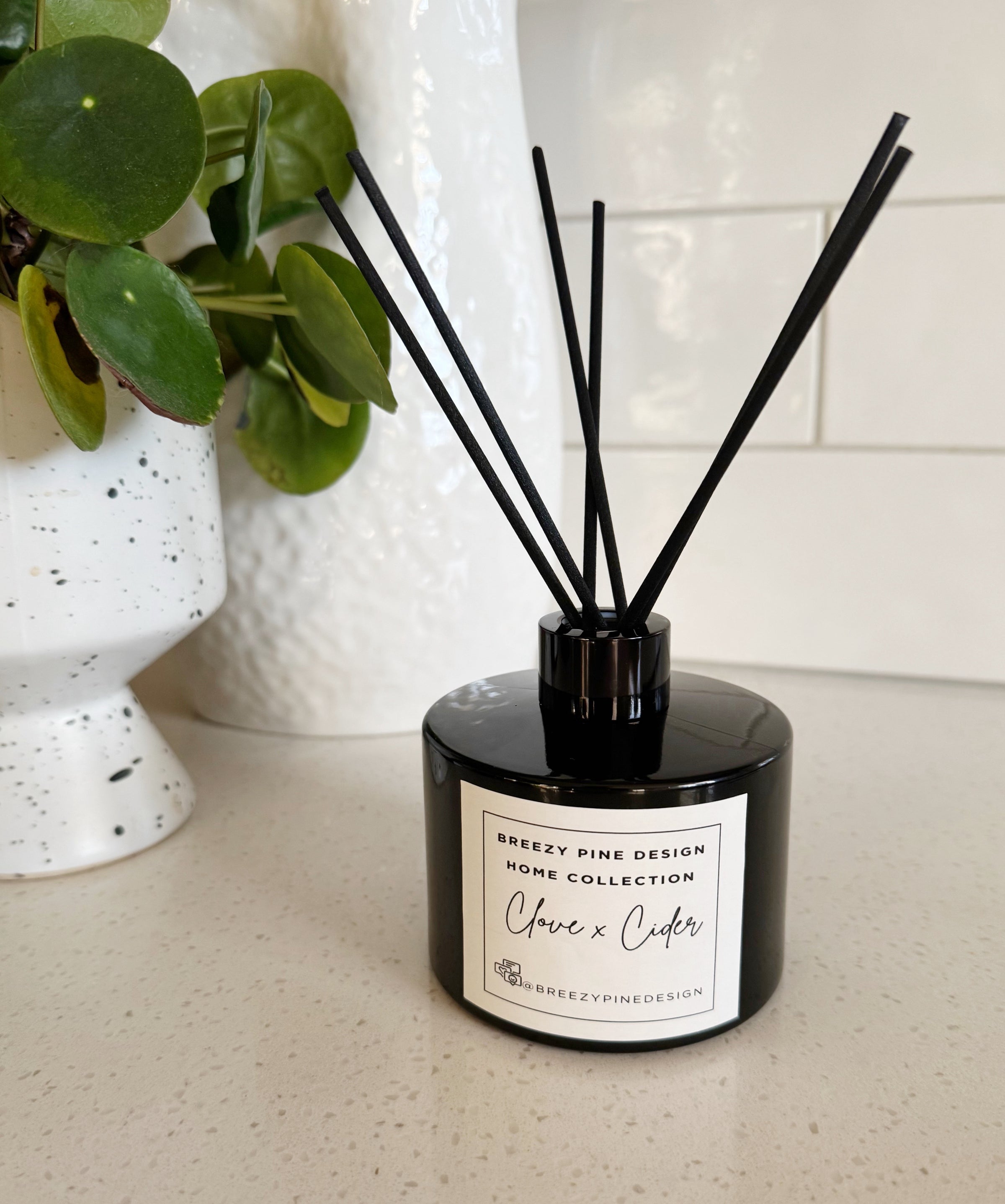 Reed Diffuser | Breezy Pine Design